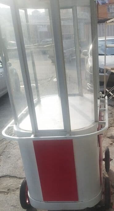 künc rəf: Səyyar satış üçün vitrinli araba işıqlıdır qızdırıcı spiralı var — 2