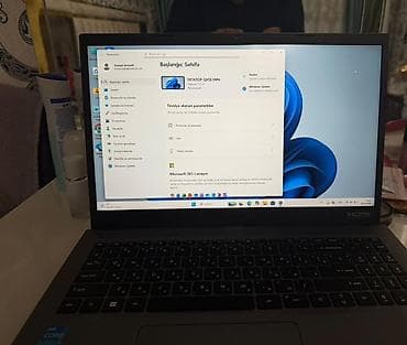 Acer: Acer noutbuk – 15.6" Full HD ekran, nazik çərçivə dizaynı. Klaviatura — 2