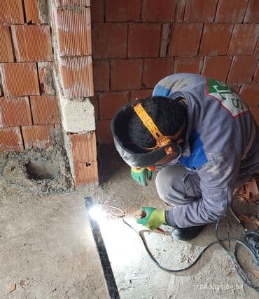 qapi taxta: Qaynaq — 2