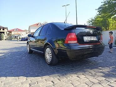 1.6 toyota corolla: Volkswagen Bora: 1.6 l | 2000 il Sedan — 8