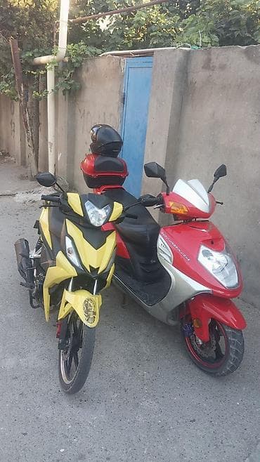 carolla disk: İki ədəd skuter satılır. 1) Sarı-qara sport üslublu skuter - Yüngül — 2
