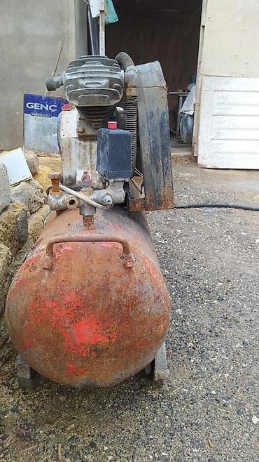 svarka aparati satisi: Sənaye tipli hava kompressoru - Elektrik mühərrikli, kəmər ötürücülü — 2