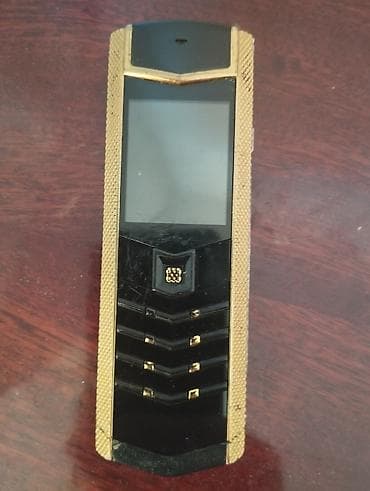 Hope V1 düyməli mobil telefon - Klassik, zərif dizayn: qızılı çərçivə