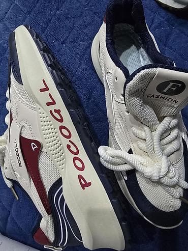 Krossovka – “POCOGLL/Fashion” model • Ölçü: 40 (40 raz), “teze” •