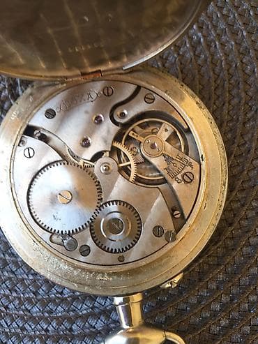 старые часы: Часы швейцарские доха в хорошем состояние пять медалей 1900г — 3