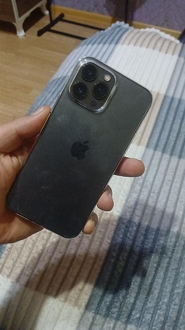iphone 12 pro: Qara, Face ID — 3
