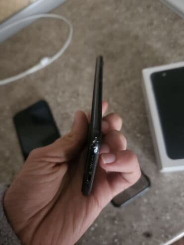 telefon iphone 7: IPhone 7, 32 GB, Qara, Barmaq izi — 8