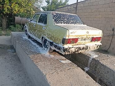 maşin satisi: Model: Efir WS sedan Təsvir: - 4 qapılı, tam ölçülü sedan kuzov - — 5