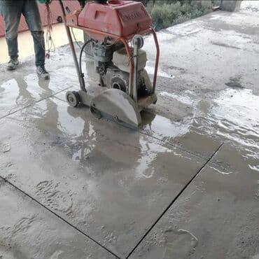 ремонт однокомнатной квартиры фото: Beton panel qubik kerpic deşmek ve kesmek sökmek işlerini görilmesi — 5