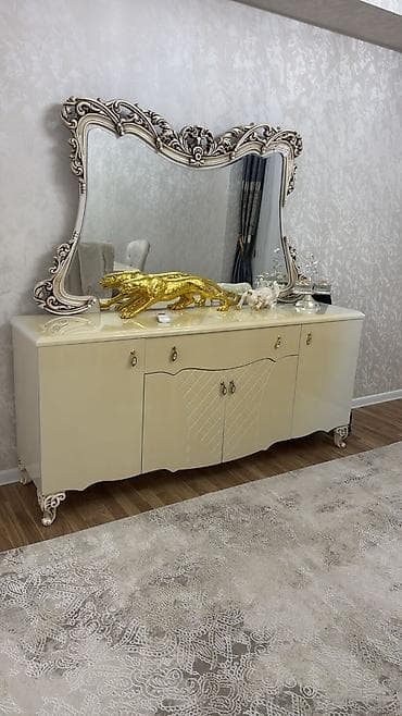 güzgü mebel: Güzgülü — 1