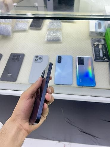 iphone 800: IPhone 13, 128 GB, Midnight, Face ID — 7