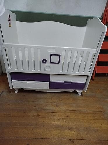 Oğlan və qız üçün, Dördbucaq, Beşik, Dəstsiz, Matras ilə, Yellənmə mexanizmsiz