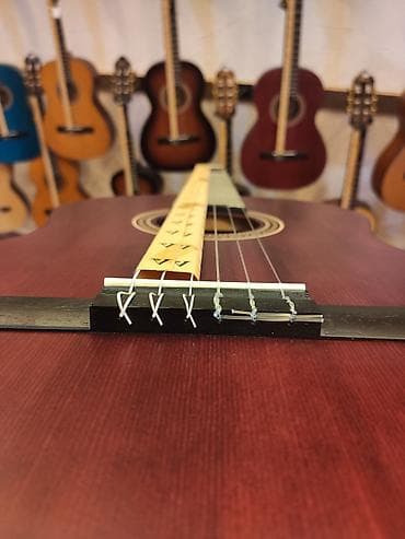 sitki: Valencia vc203twr klassik gitara simlərin sayı: 6 üst:sitka spruce — 4