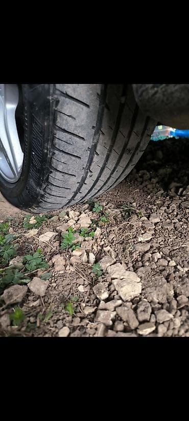 nexen teker satilir: İşlənmiş Şin Lassa 225 / 50 / R 17 — 3