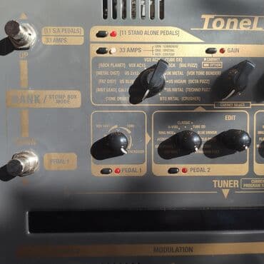 sintezator almaq: Gitara üçün prosessor Tonelab EX Effektlər: 44 Səs kəsici:1 — 2