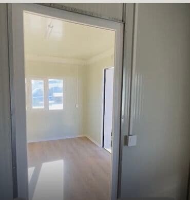 2otaqli daşınan ev. ✅sahəsi 21kv ✅otaqlar10 kv ✅döşəmə : laminat