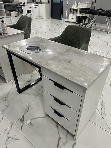 yazl masasl: Düz masa, Siyirməli, Polkasız, Kredit yoxdur — 1