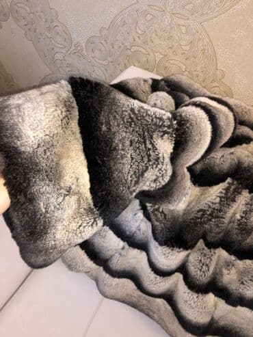 Рубашки и блузы: Temiz dovşan xezi. Çox yüngül və isti saxlayır. Razmer SM. Qiymət 350 — 4