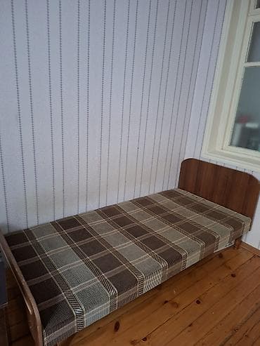 İşlənmiş, Təknəfərlik çarpayı, Bazasız, Matrassız, Siyirməsiz lalafo.az -da İşlənmiş, Təknəfərlik çarpayı, Bazasız, Matrassız, Siyirməsiz