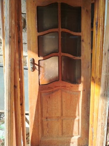yumru pencere: Taxta şüşəli qapılar dəsti - Material: təbii ağac (şam/panellər), lak — 3