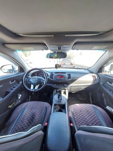 hediye qutusu: Kia Sportage: 2 l | 2012 il Universal — 8