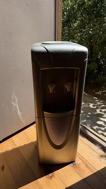 hqd 1200: AQUA su dispenseri – döşəməüstü model - İsti və soyuq su üçün iki — 2
