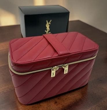 ysl canta: YSL (Yves Saint Laurent) qırmızı makiyaj/aksessuar çantası - — 1