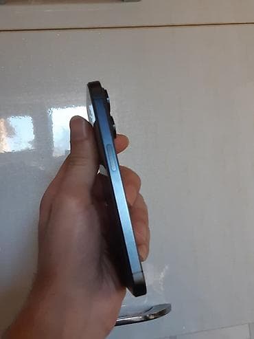 ayfon 17 pro: IPhone 15 Pro, 128 GB, Blue Titanium, Face ID — 6