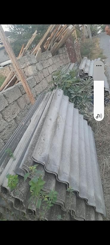 hasar setkalar: Dalğalı şifer vərəqləri sökülüb,hazır yerdədi.30-40 dənə olar.ünvan — 2