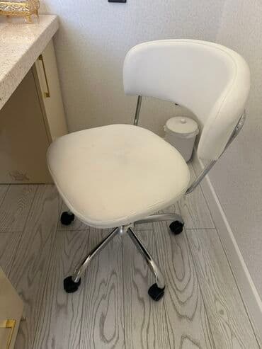 JYSK-dan 450 azn almışam.Böyük kreslo istediyim üçün deyerınden ucuz