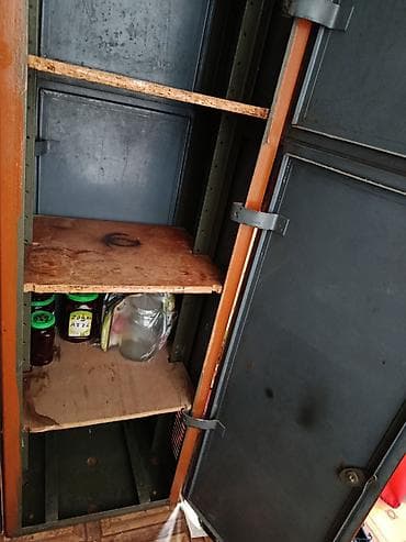 levent mebel: Dəmir şkaf 2qapılı. 6 polkası var. Ölçu hündürlüyü 198sm-eni 43sm - — 7