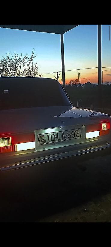 VAZ (LADA) 2107: 1.6 l | 2002 il 37847 km Sedan — 3