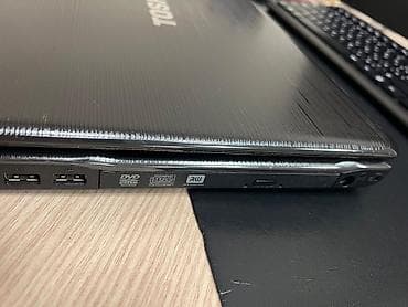 m tech computers: Toshiba notebook, qizmir, batareya normal saxlayir, harman kardonn ses — 2