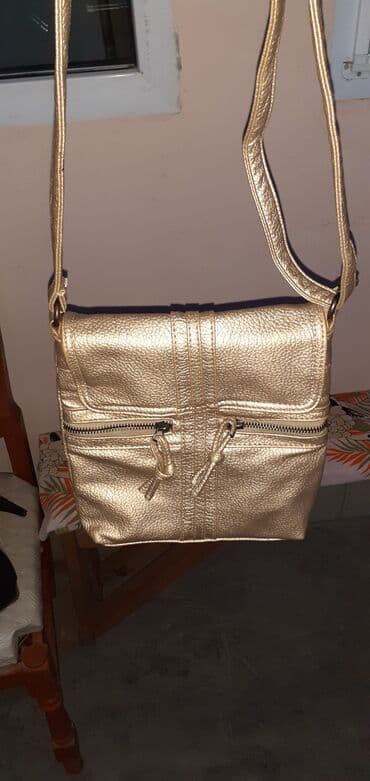 qaşlı çanta: El Sumkasi az iwlenmiw demek olar hec iwlenmiyib tep tezedi — 1