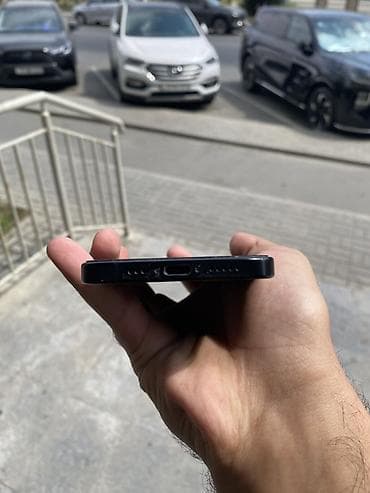 ayfon 7s: IPhone 15, 128 GB, Midnight — 4
