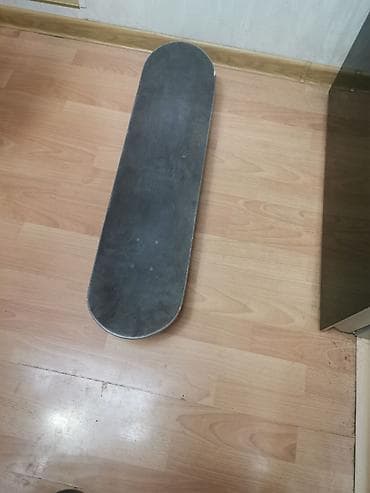 skate: Skate əla vəziyyətdədir. 2 gün işlənib. Uşaq xaricə getdiyi üçün — 3