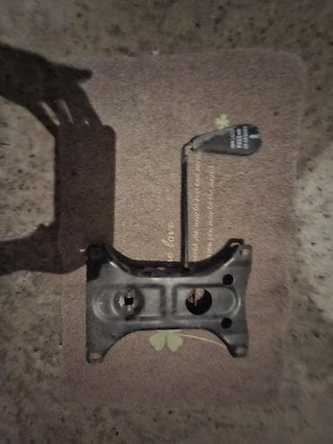 tutacaq: Avtomobil üçün metal kronşteyn və qolu - Material: qalın metal — 2