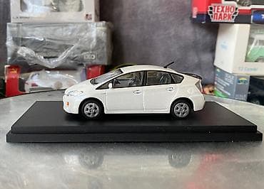 toyota aur: Toyota, 2009 il, 1:43, Dəmir, Ödənişli çatdırılma — 2