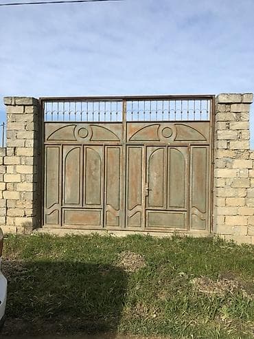 savalan qesebesi harda yerlesir: Torpaq sahəsi satılır. Sahə daş hasarla əhatə olunub. Giriş üçün — 1