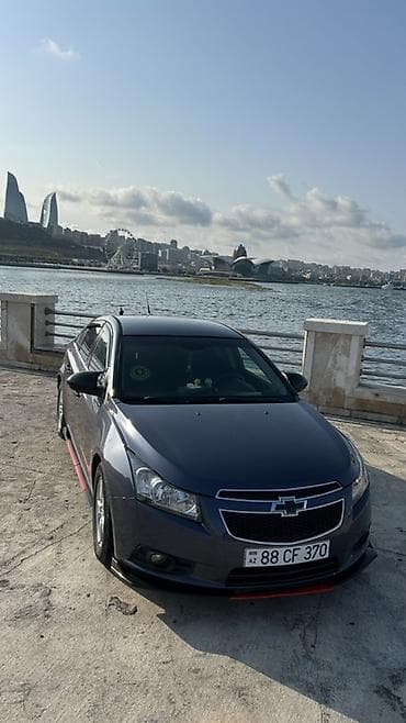 eylec diski: Chevrolet Cruze sedan - Kuzov: 4 qapılı sedan, tünd mavi rəng - — 3