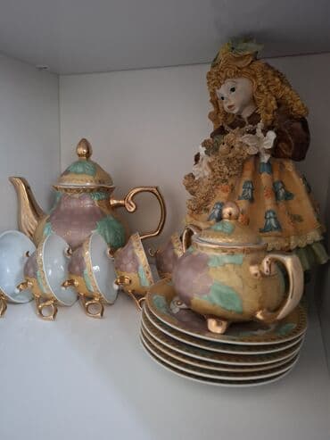 b çay servizi var: Чайный набор — 6