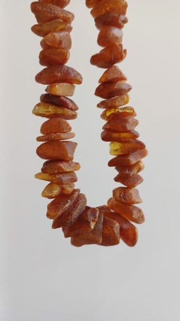 kəhrəba təsbehlər: Şokk endirim!!! Qramla kəhrəba! Cəmi 3 azn. Cilalanmamış səthi olan — 4