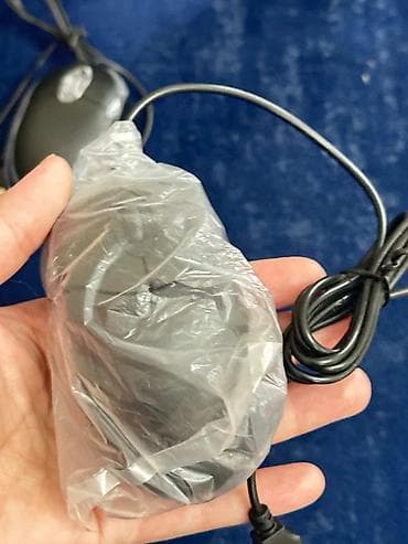 philips xenium w632: USB klaviatura və siçan dəsti Tərkib: - 2 ədəd simli USB klaviatura — 4