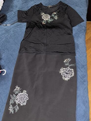 Qadın geyim dəsti 1) Qara don - İki hissəli görünüş: üst hissə