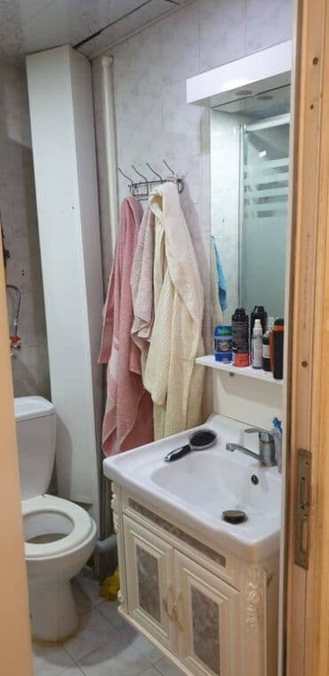 obyektlərin satışı: Bakı, 2 otaqlı, Köhnə tikili, m. Neftçilər, 40 kv. m — 12