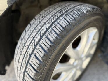 elantra qapı: Hyundai Elantra sedan - Korpus: 4 qapılı sedan, qara rəng - Mühərrik — 7