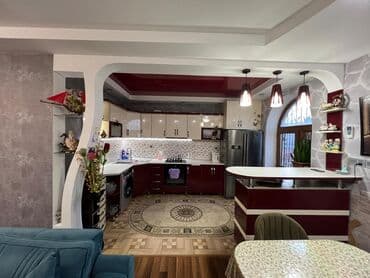 saray qesebesinde bina evleri: 5 otaqlı, 130 kv. m, Yeni təmirli — 2