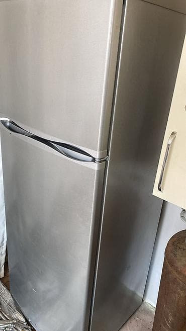 2 qapılı Atlant Soyuducu Satılır, rəng - Gümüşü