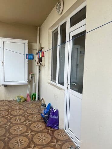 1 комнатная квартира в новостройке: 3 otaqlı, Yeni tikili, 92 kv. m — 2