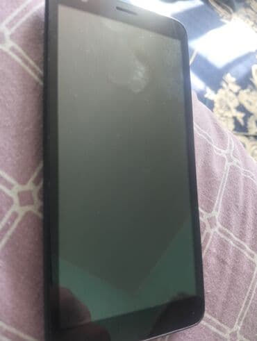 телефон fly fs526: ZTE Zinger, цвет - Черный, Две SIM карты — 3